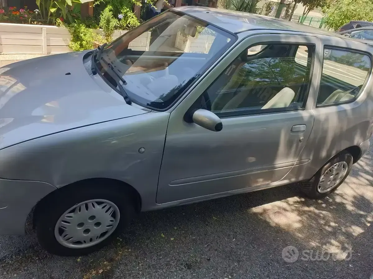 Usata Fiat 600 54 CV (39 kW) 2006 Utilitaria