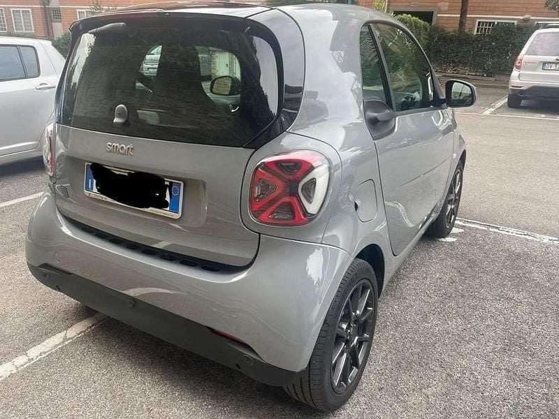 Usata 2021 Smart ForTwo Coupé Utilitaria | 14.000 € (Molto cara) - Immagine 1/4