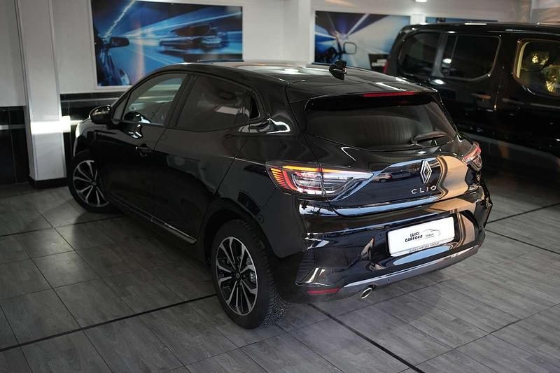 Usata Renault Clio V Techno 91 CV (66 kW) 2025 Nero etoile Berlina