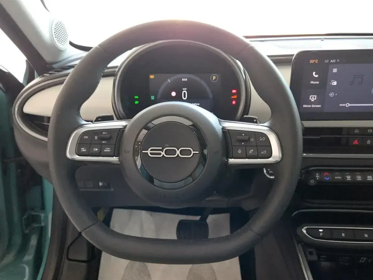 Usata Fiat 600 La Prima 110 CV (80 kW) 2025 Azzurro cielo d'italia SUV