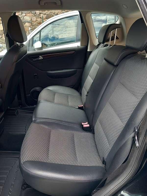 Usata Mercedes A180 Style 109 CV (80 kW) 2011 Nero Monovolume