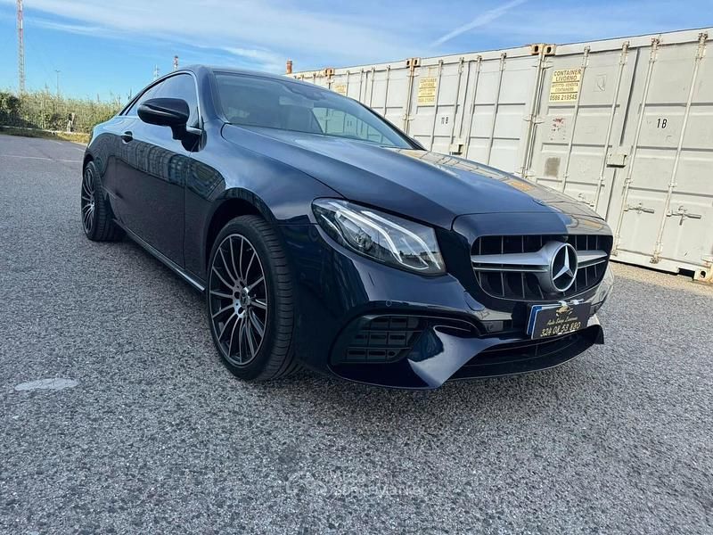 Usata Mercedes E220 Premium Plus 194 CV (142 kW) 2017 Blu Berlina