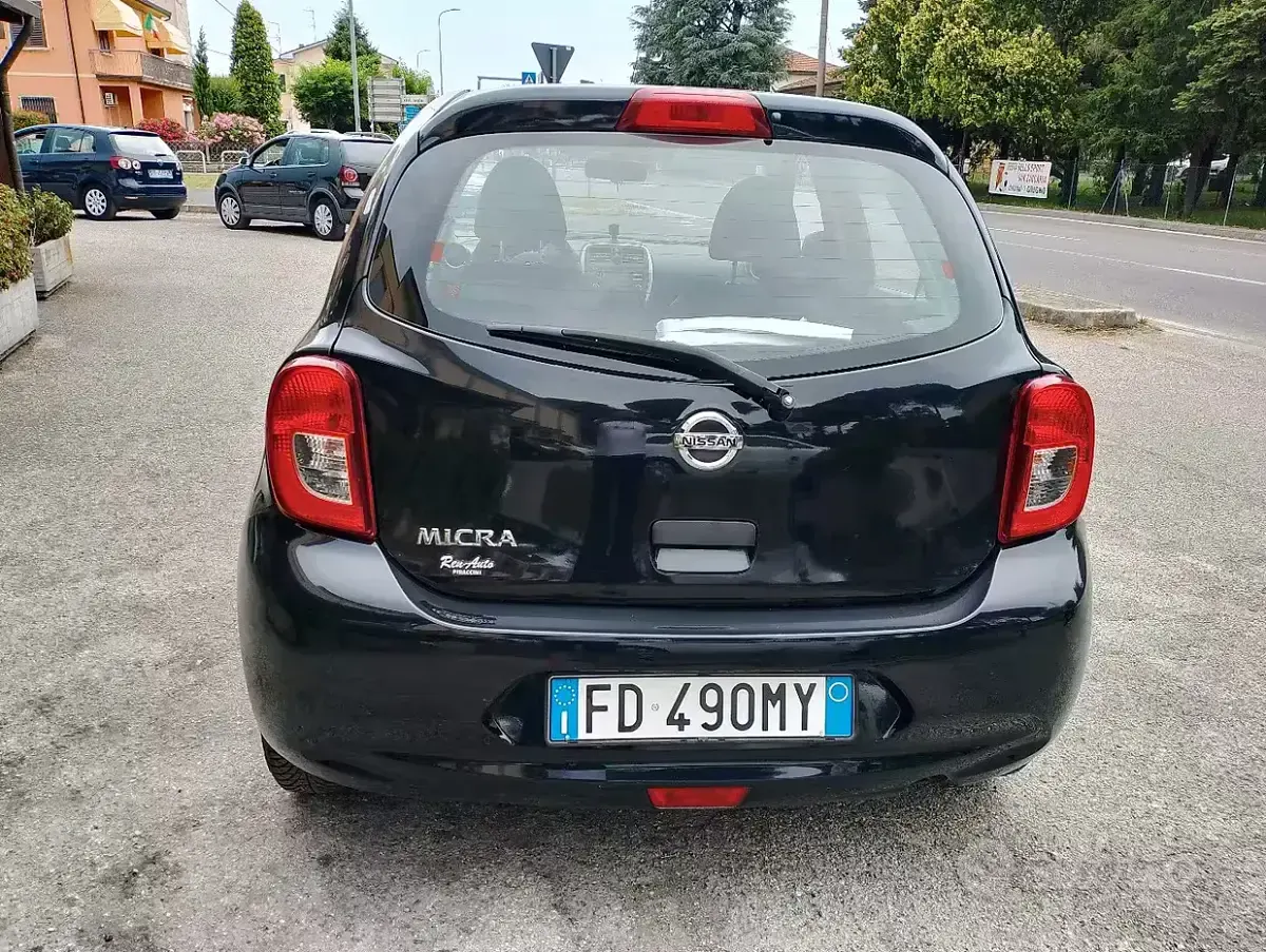 Usata Nissan Micra 80 CV (58 kW) 2016 Nero Utilitaria