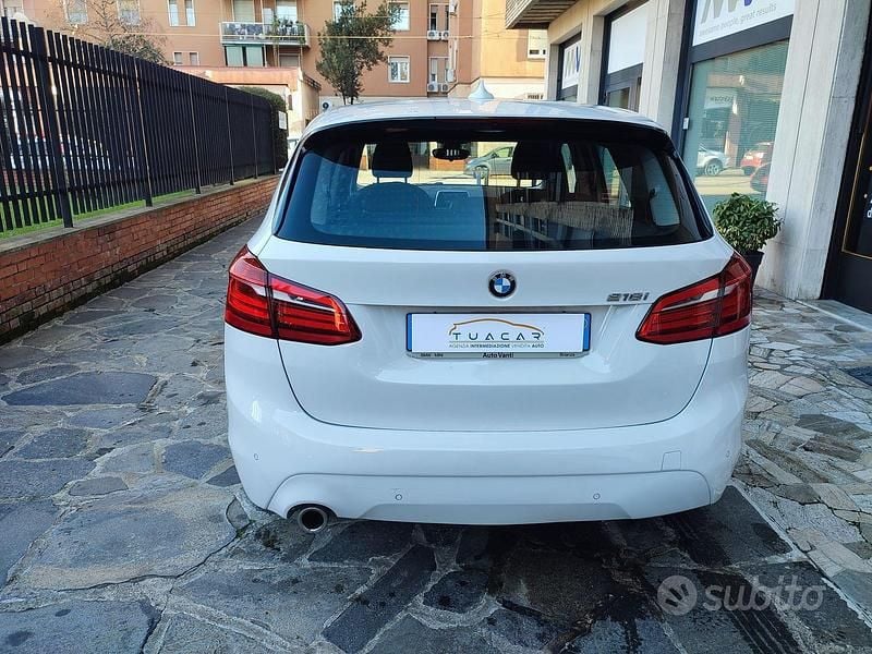 Usata BMW 218 Active Tourer Comfort Edition 140 CV (102 kW) 2020 Bianco Monovolume