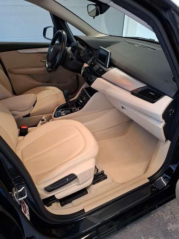 Usata BMW 214 Active Tourer Advantage 95 CV (69 kW) 2016 Nero Monovolume