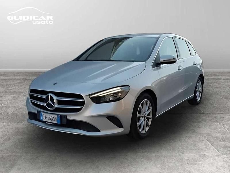 Grigio metallizzato chiaro Usata 2020 Mercedes B180 Monovolume | 18.800 € (Super prezzo) - Immagine 1/4