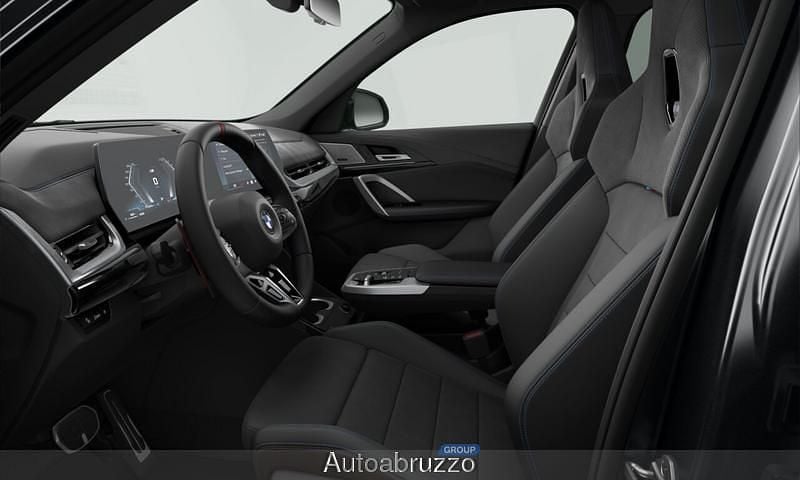 Nuova BMW X1 M Sport 300 CV (220 kW) 2025 Frozen pure grey metallizzato SUV