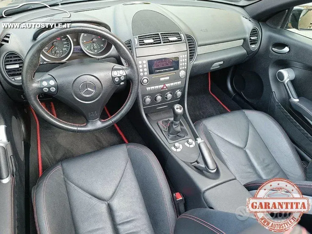 Usata Mercedes SLK200 163 CV (119 kW) 2007 Nero Cabrio