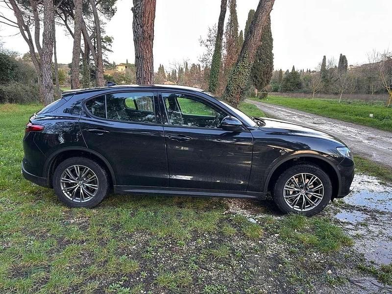 Usata Alfa Romeo Stelvio Executive 190 CV (139 kW) 2019 Nero SUV