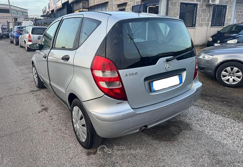 Usata Mercedes A180 Classic 109 CV (80 kW) 2005 Argento Berlina