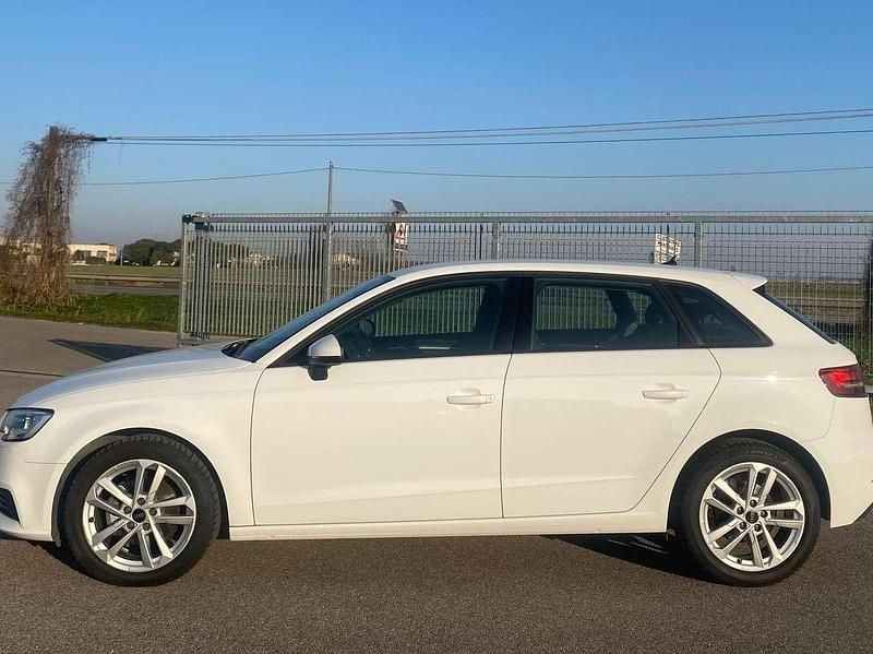 Usata Audi A3 Admired 116 CV (85 kW) 2019 Bianco Berlina