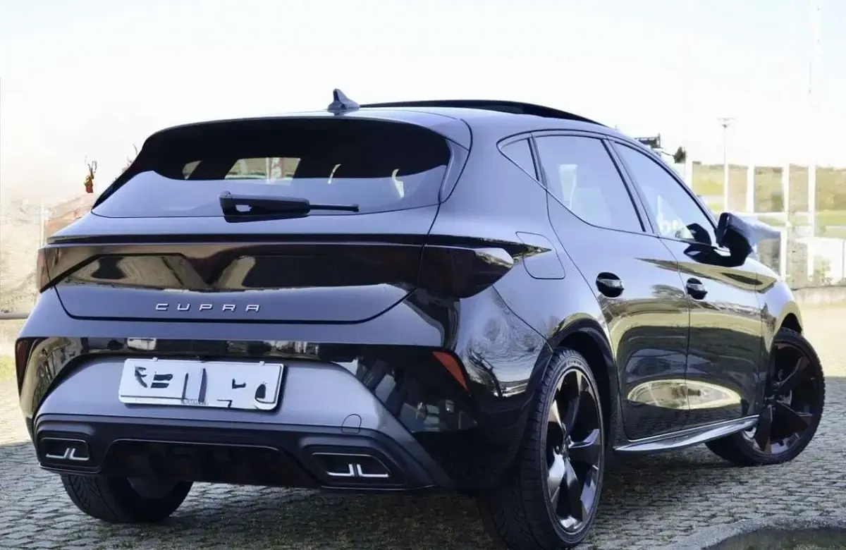 Usata Cupra Leon 150 CV (110 kW) 2024 Berlina