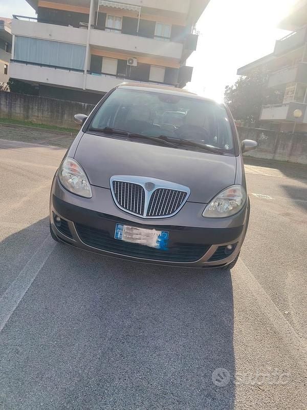 Usata Lancia Musa 90 CV (66 kW) 2006 Monovolume