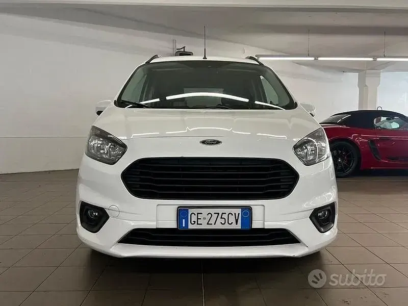 Usata Ford Tourneo Courier S 101 CV (74 kW) 2021 Bianco Monovolume