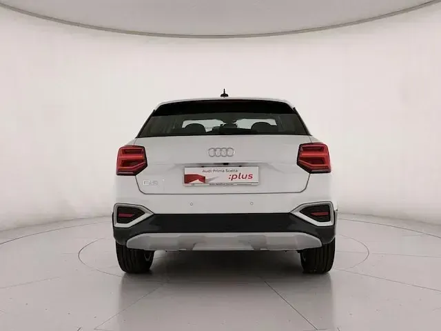 Nuova Audi Q2 Advanced 116 CV (85 kW) 2026 Bianco arkona SUV