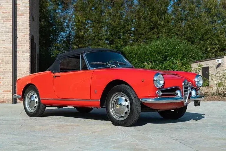Usado Alfa Romeo Giulia Spider 92 CV (67 kW) 1964 Rojo Descapotable