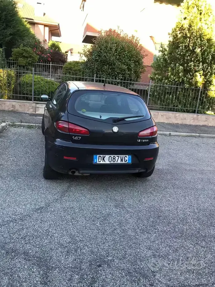 Usata Alfa Romeo 147 105 CV (77 kW) 2007 Utilitaria
