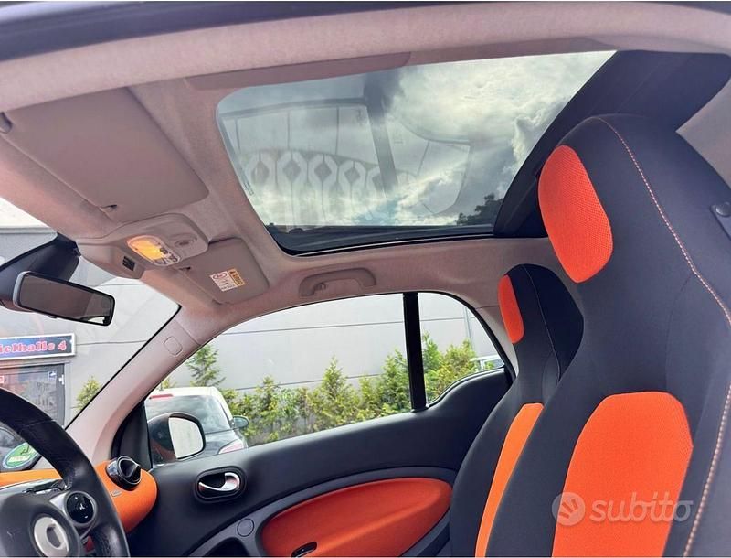 Usata Smart ForFour 71 CV (52 kW) 2015 Bianco Utilitaria