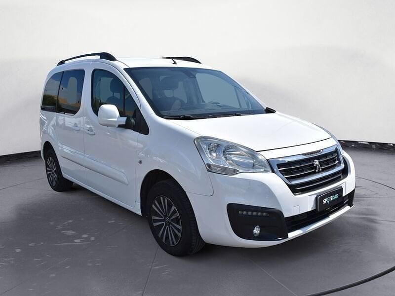 Usata Peugeot Partner Tepee Active 100 CV (73 kW) 2017 Bianco Monovolume