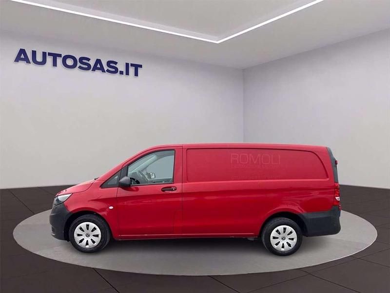 Usata Mercedes Vito 102 CV (75 kW) 2021 Rosso Furgone