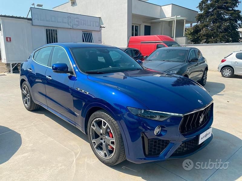 Usata Maserati GranSport 330 CV (242 kW) 2021 Blu Station wagon