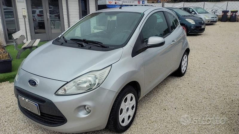 Usata Ford Ka 69 CV (50 kW) 2014 Grigio Berlina