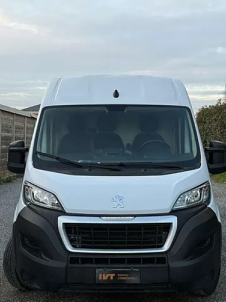 Usata Peugeot Boxer S 140 CV (102 kW) 2022 Bianco Furgone