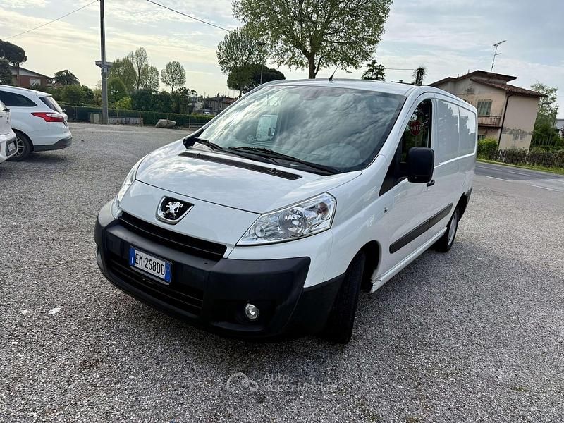 Usata Peugeot Expert 128 CV (94 kW) 2012 Bianco Furgone