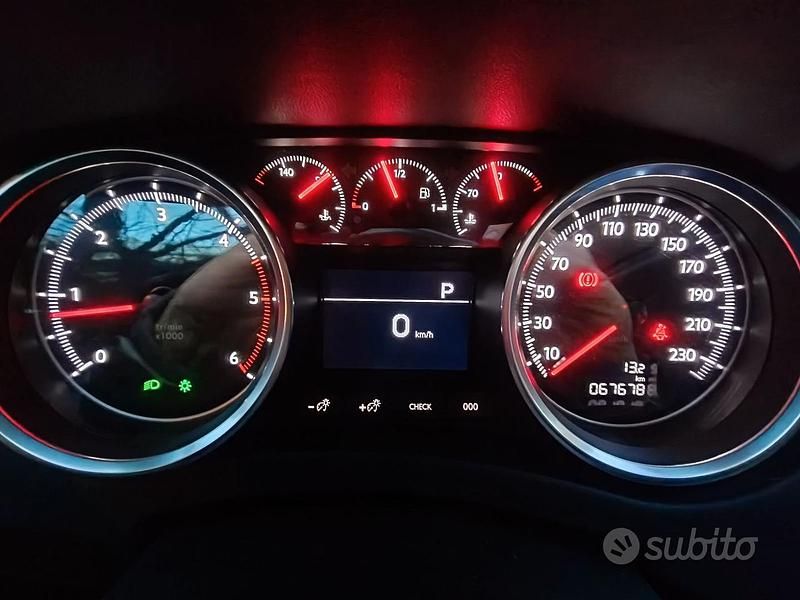 Nero Usata 2016 Peugeot 508 SW Station wagon | 8950 € (Buon prezzo) - Immagine 1/4