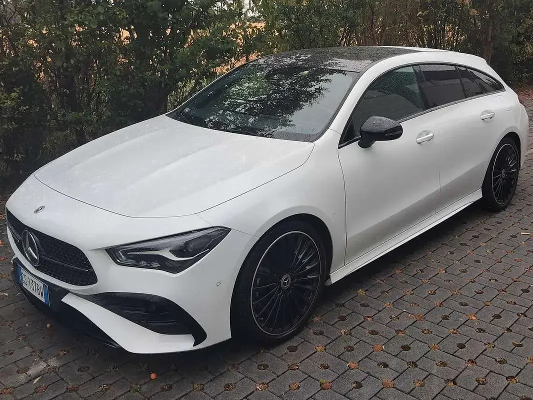 Usata Mercedes CLA200 Shooting Brake AMG line 150 CV (110 kW) 2023 Bianco Station wagon