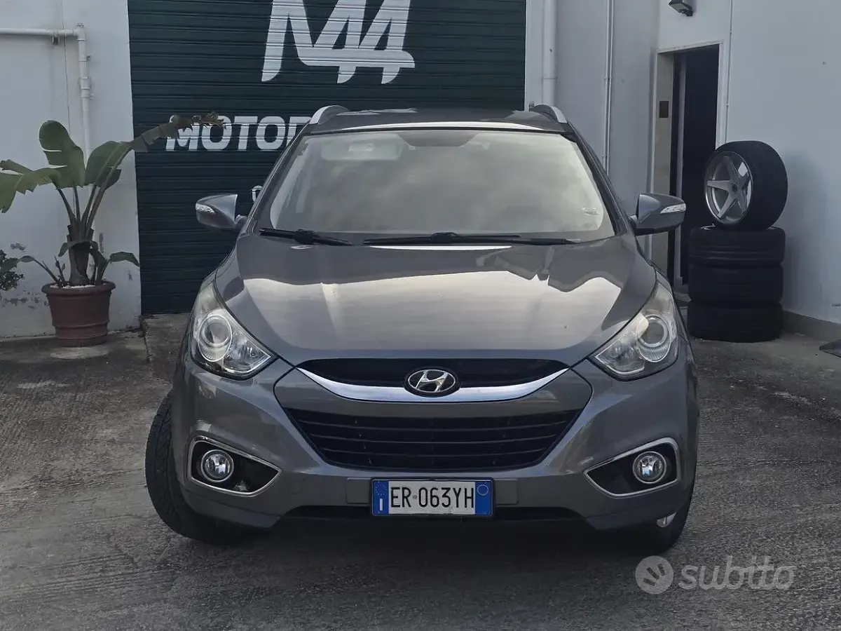 Usata Hyundai ix35 Xpossible 115 CV (84 kW) 2013 Grigio SUV
