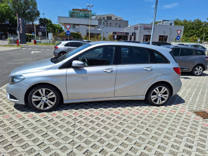 Usata Mercedes 180 Executive 2012 Grigio Berlina