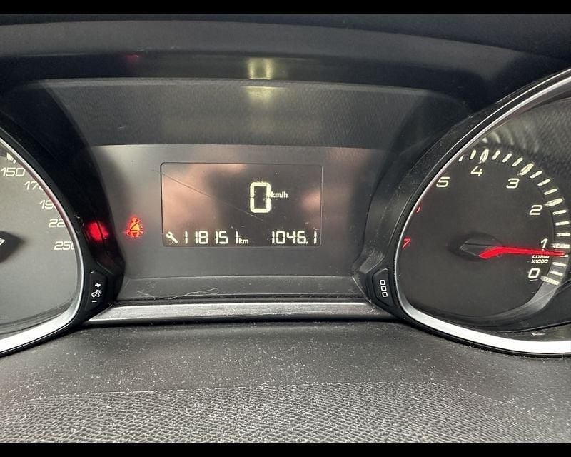 Usata Peugeot 308 Active 110 CV (80 kW) 2017 Bianco Utilitaria