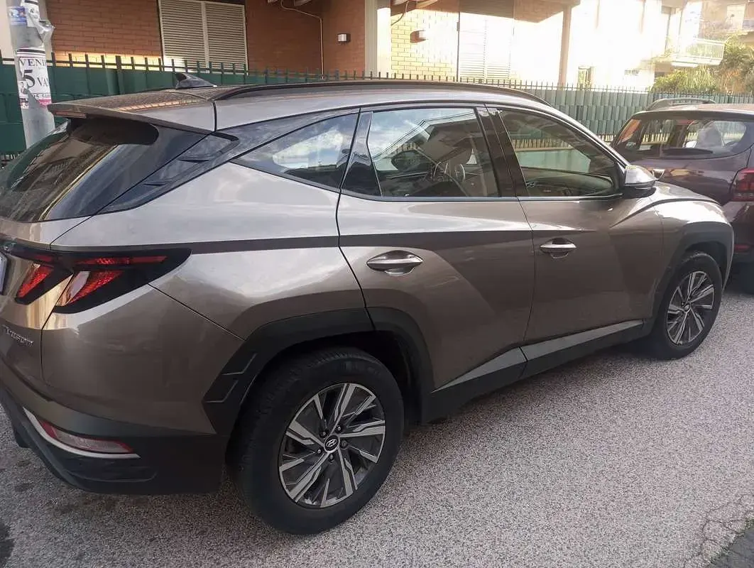 Usata Hyundai Tucson 116 CV (85 kW) 2022 Bronzo SUV