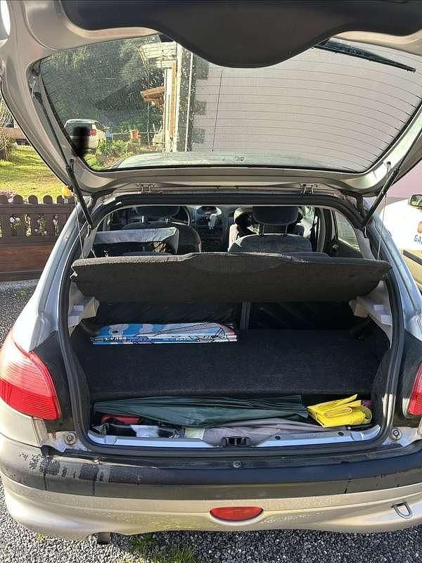 Usata Peugeot 206 60 CV (44 kW) 2000 Berlina