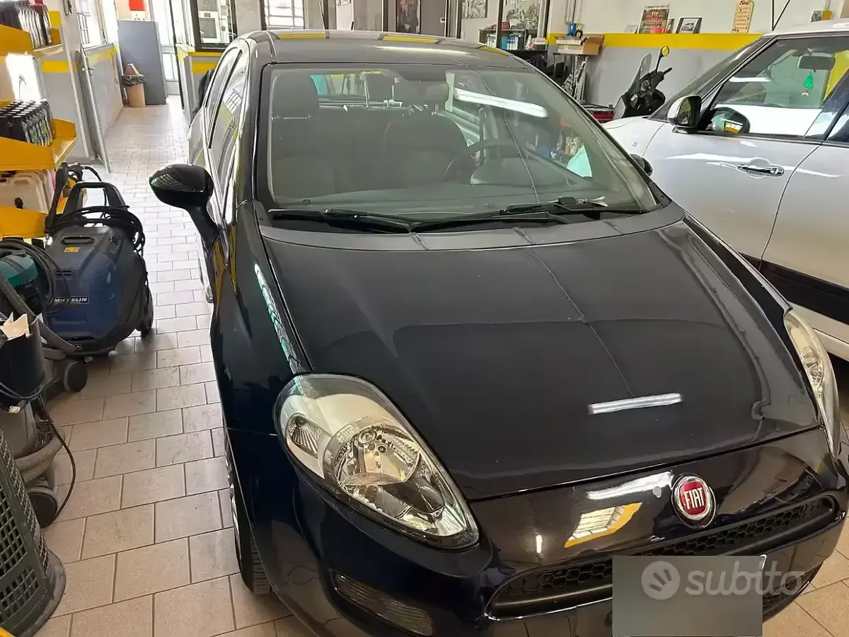 Usata Fiat Grande Punto 77 CV (56 kW) 2016 Blu Utilitaria