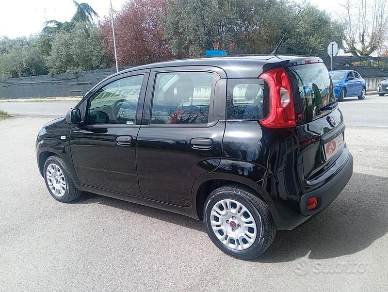 Usata Fiat Panda Easy 69 CV (50 kW) 2017 Nero Utilitaria