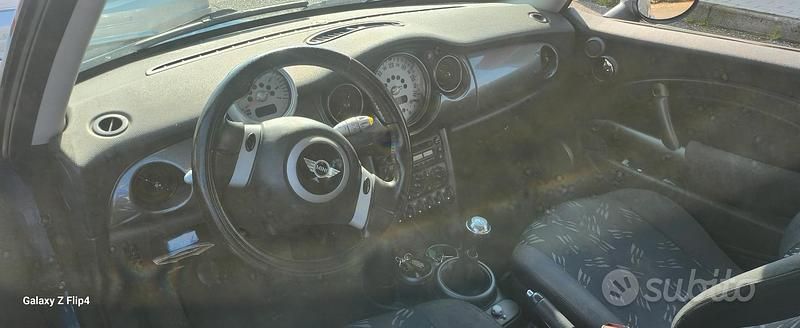 Usata Mini One D 75 CV (55 kW) 2006 Blu Utilitaria