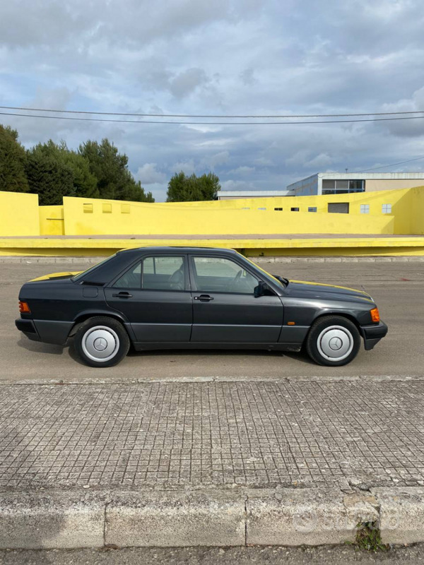 Usato 1990 Mercedes 190 1.8 Benzin 109 CV (5.700 €)
