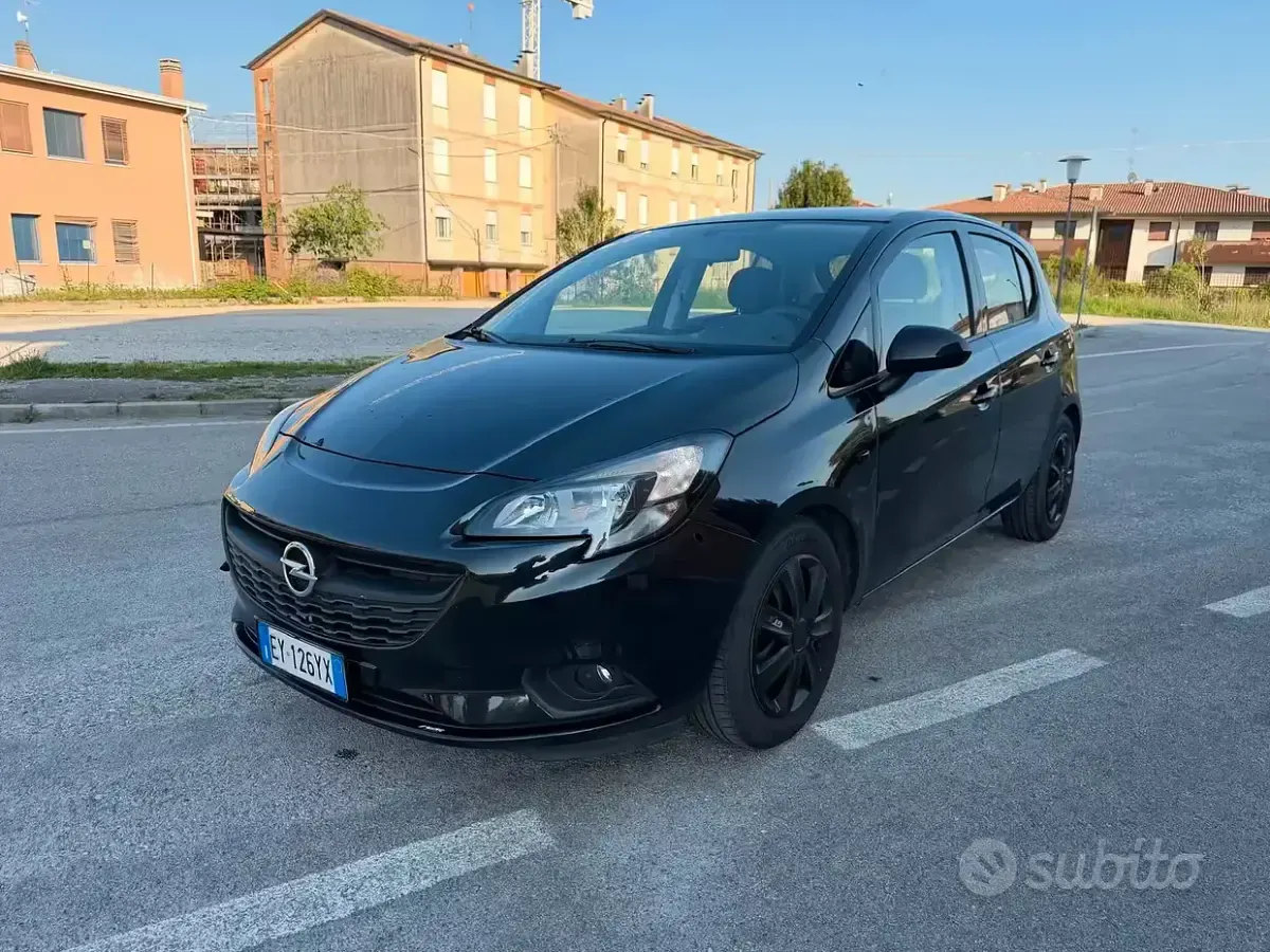 Usata Opel Corsa 69 CV (50 kW) 2015 Nero Utilitaria