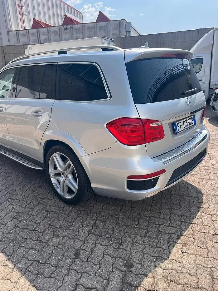 Usata Mercedes GL350 258 CV (189 kW) 2016 Grigio SUV