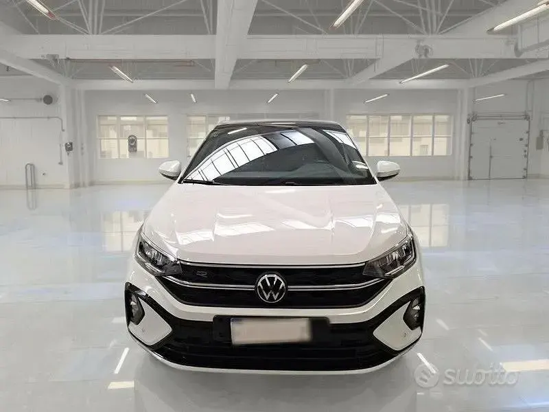 Usata VW Taigo R-line 110 CV (80 kW) 2022 Bianco SUV
