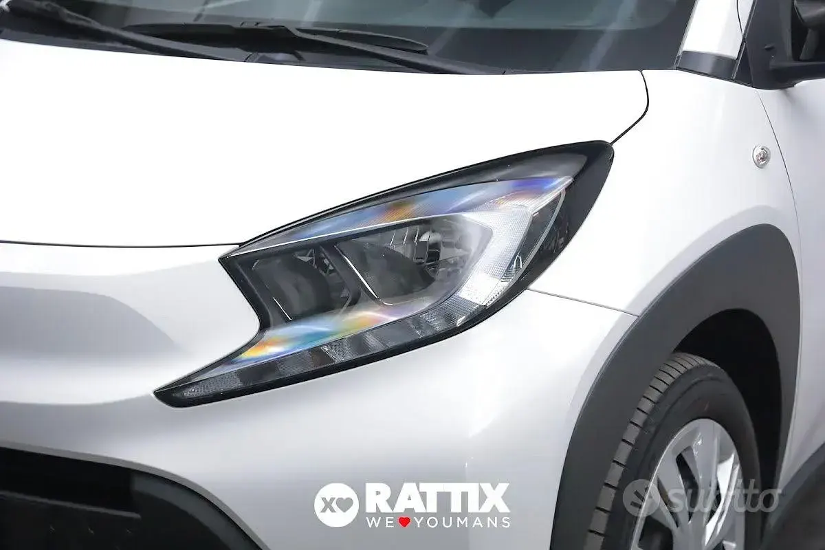 Usata Toyota Aygo X Active 72 CV (52 kW) 2024 Bianco SUV