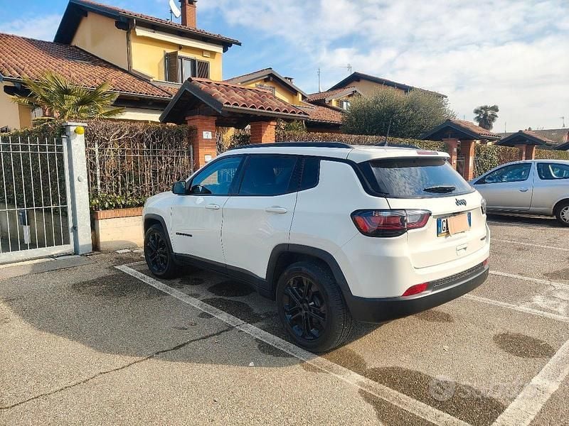 Usata Jeep Compass Night Eagle 131 CV (96 kW) 2021 Bianco SUV