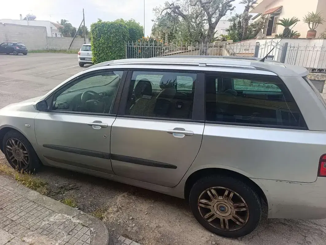 Usata Fiat Stilo 116 CV (85 kW) 2004 Station wagon