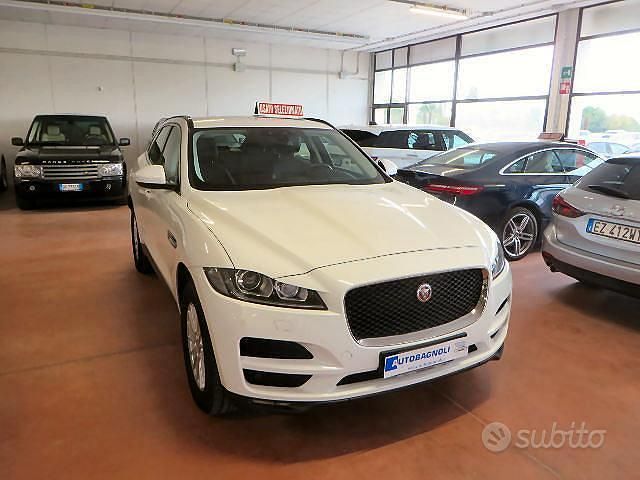 Usata Jaguar F-Pace Prestige 180 CV (132 kW) 2016 Bianco SUV