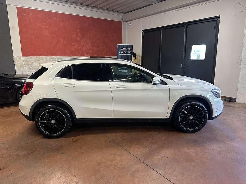 Usata Mercedes GLA220 Premium 177 CV (130 kW) 2016 Other SUV