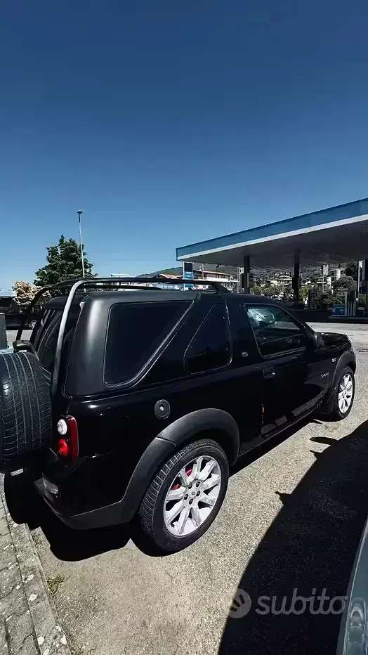 Usata Land Rover Freelander 109 CV (80 kW) 2004 Nero SUV