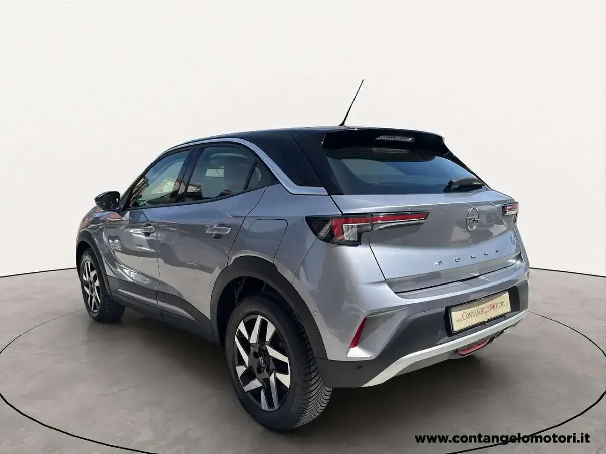 Usata Opel Mokka Elegance 131 CV (96 kW) 2022 Argento SUV