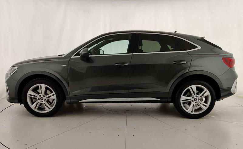 Usata Audi Q3 S-Line 190 CV (139 kW) 2024 Grigio SUV